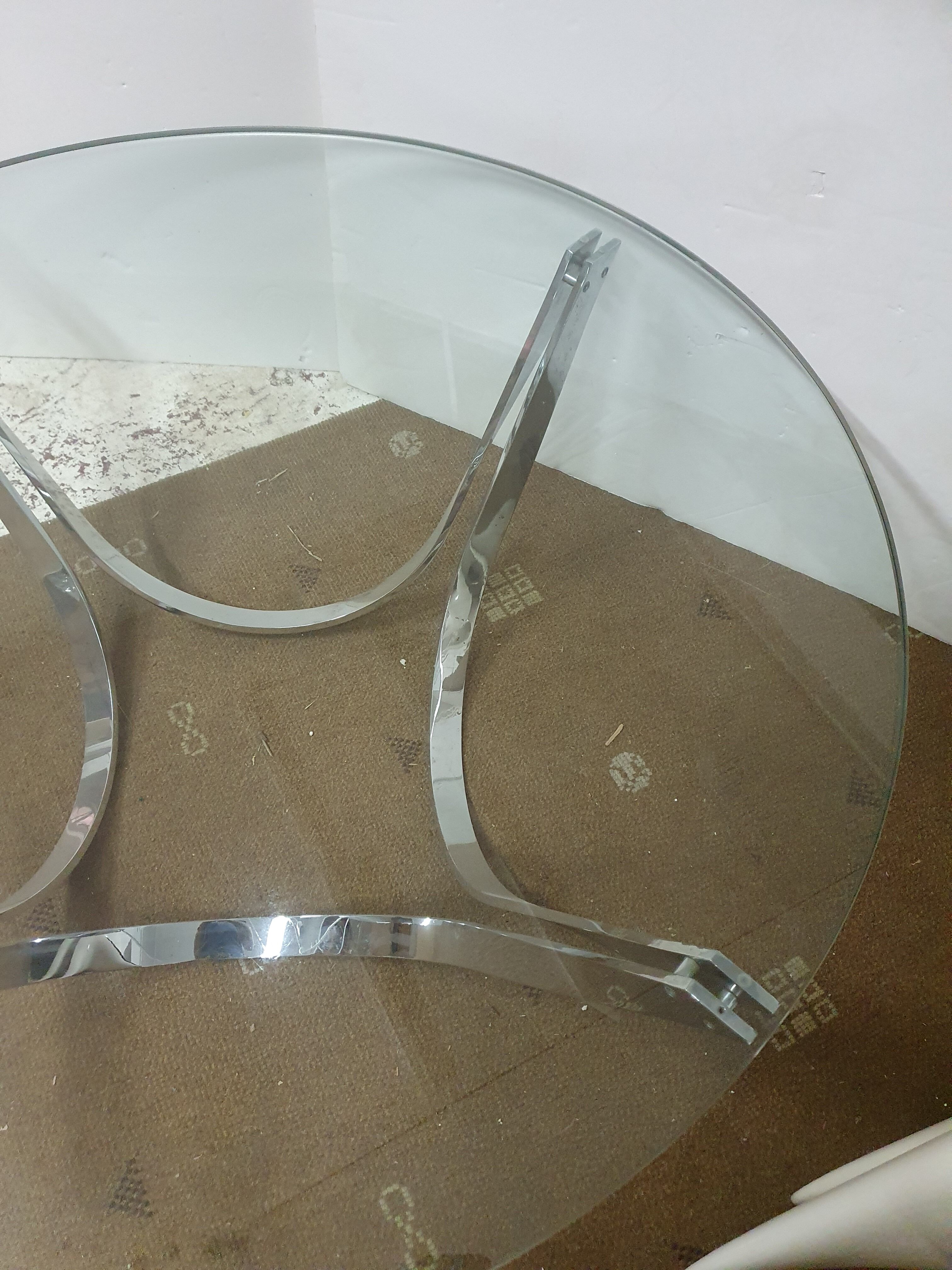 Space-age coffee table designed by Roger Sprunger for Dumbar, 1960s