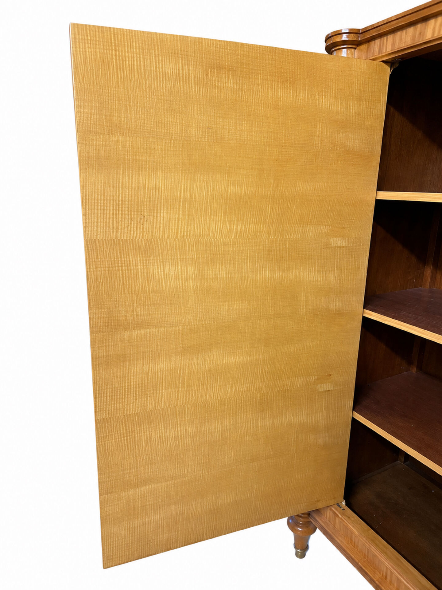 Jules Leleu–Armoire basse modèle Présidentiel, 1955–Marqueterie sycomo