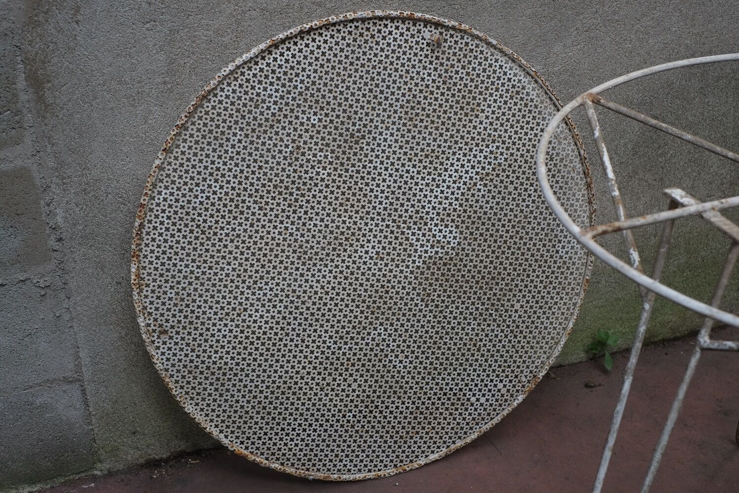 Mategot Mathieu garden table