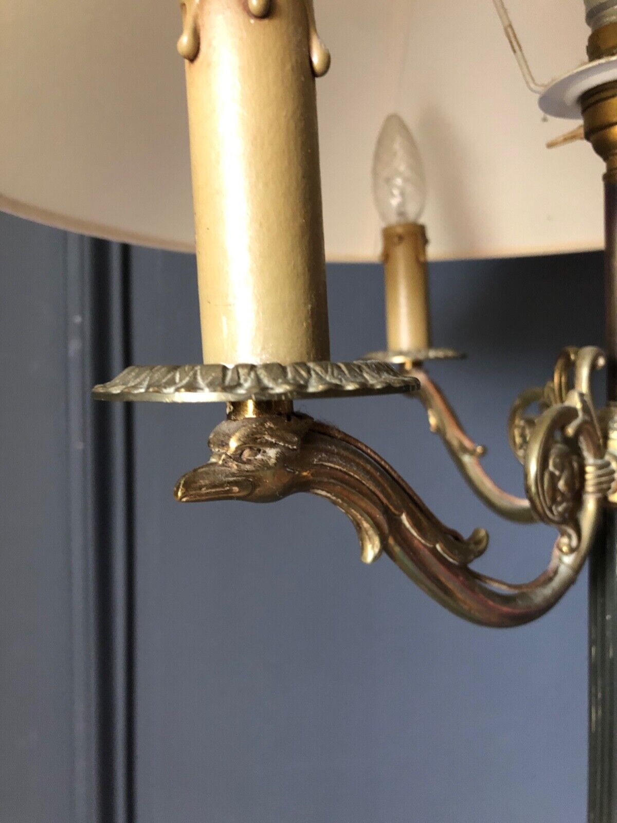 Bronze floor lamp 3 lights 1960 empire style feet claws