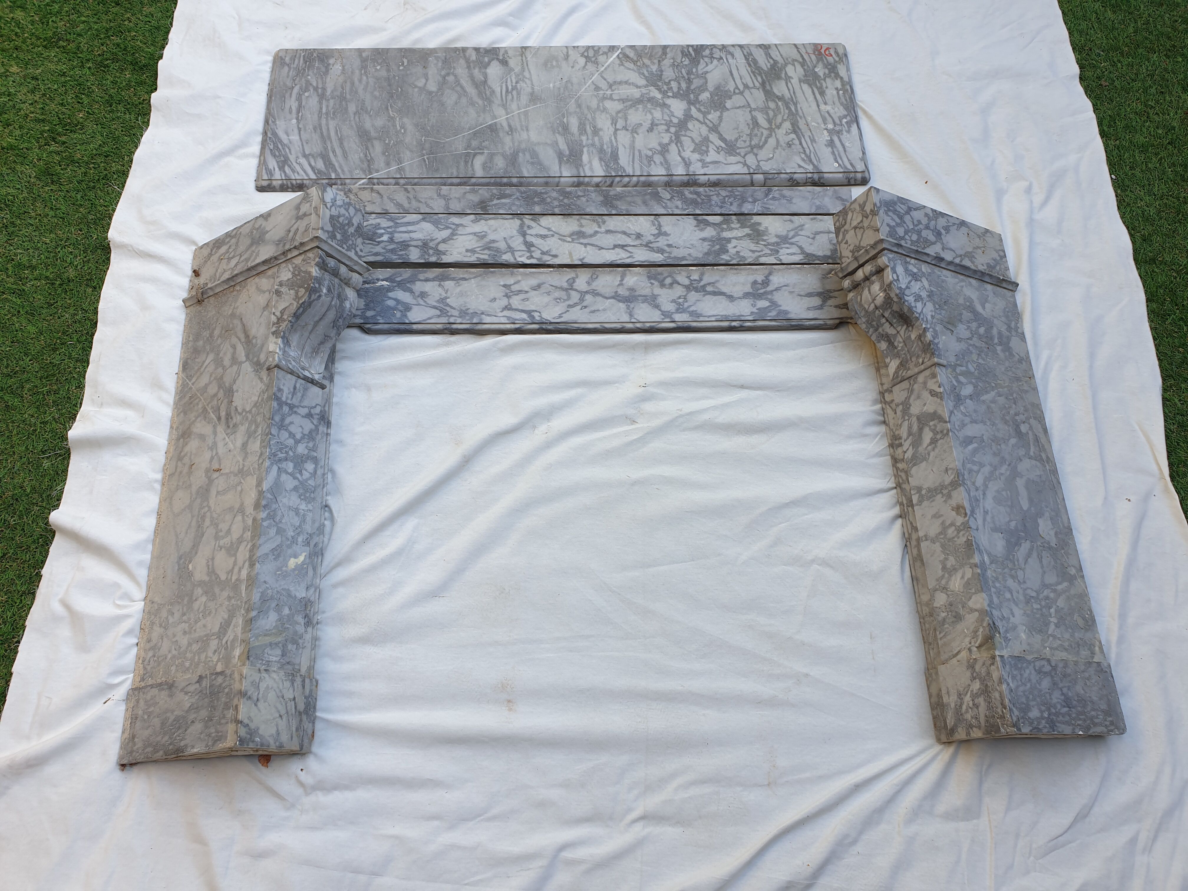 Fireplace modillon Napoleon III in gray marble of the nineteenth