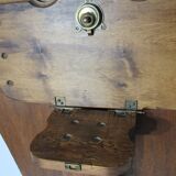 Tripod pedestal table