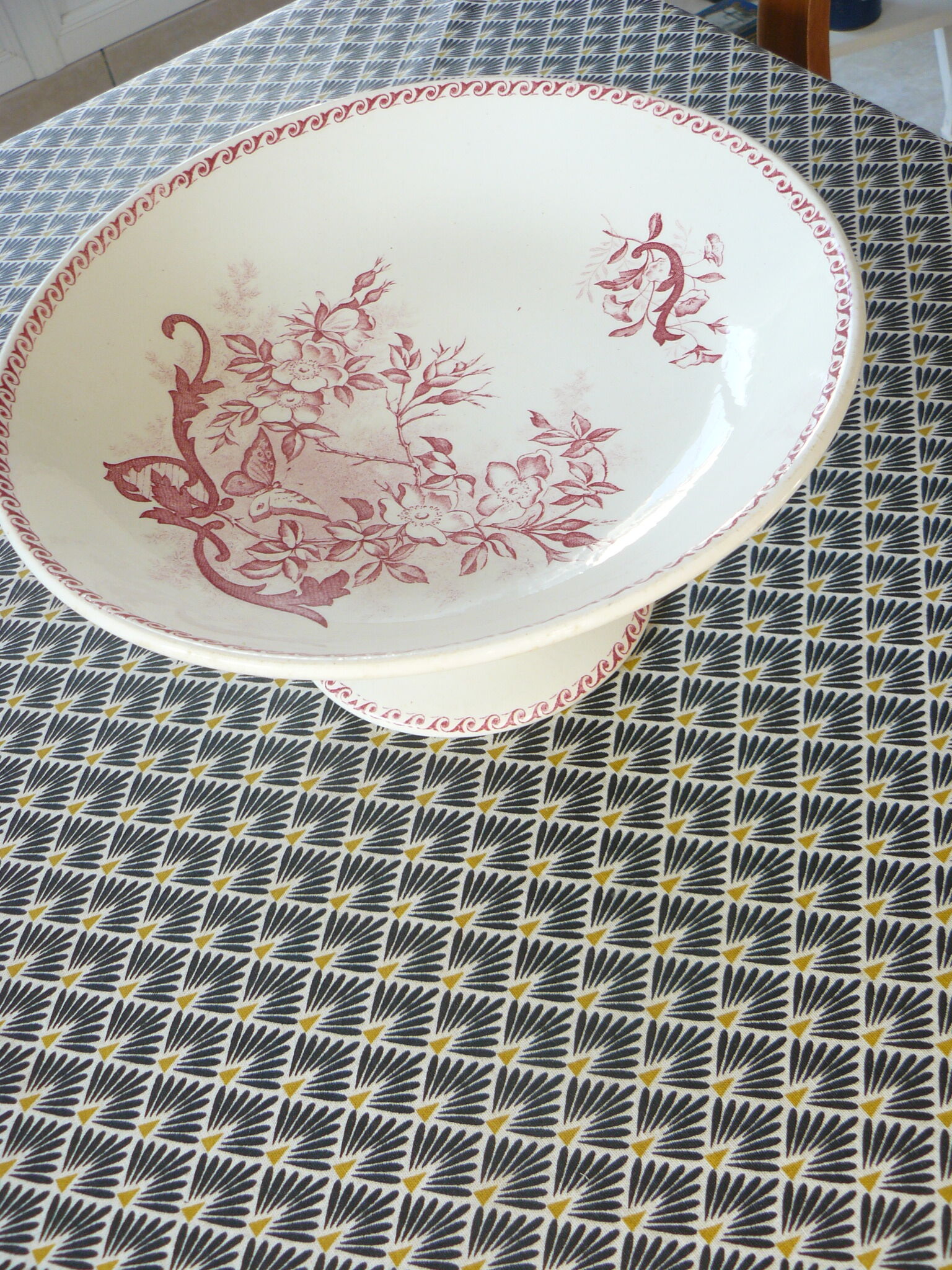 Compotier land of ter Creil and Montereau , model Papillons