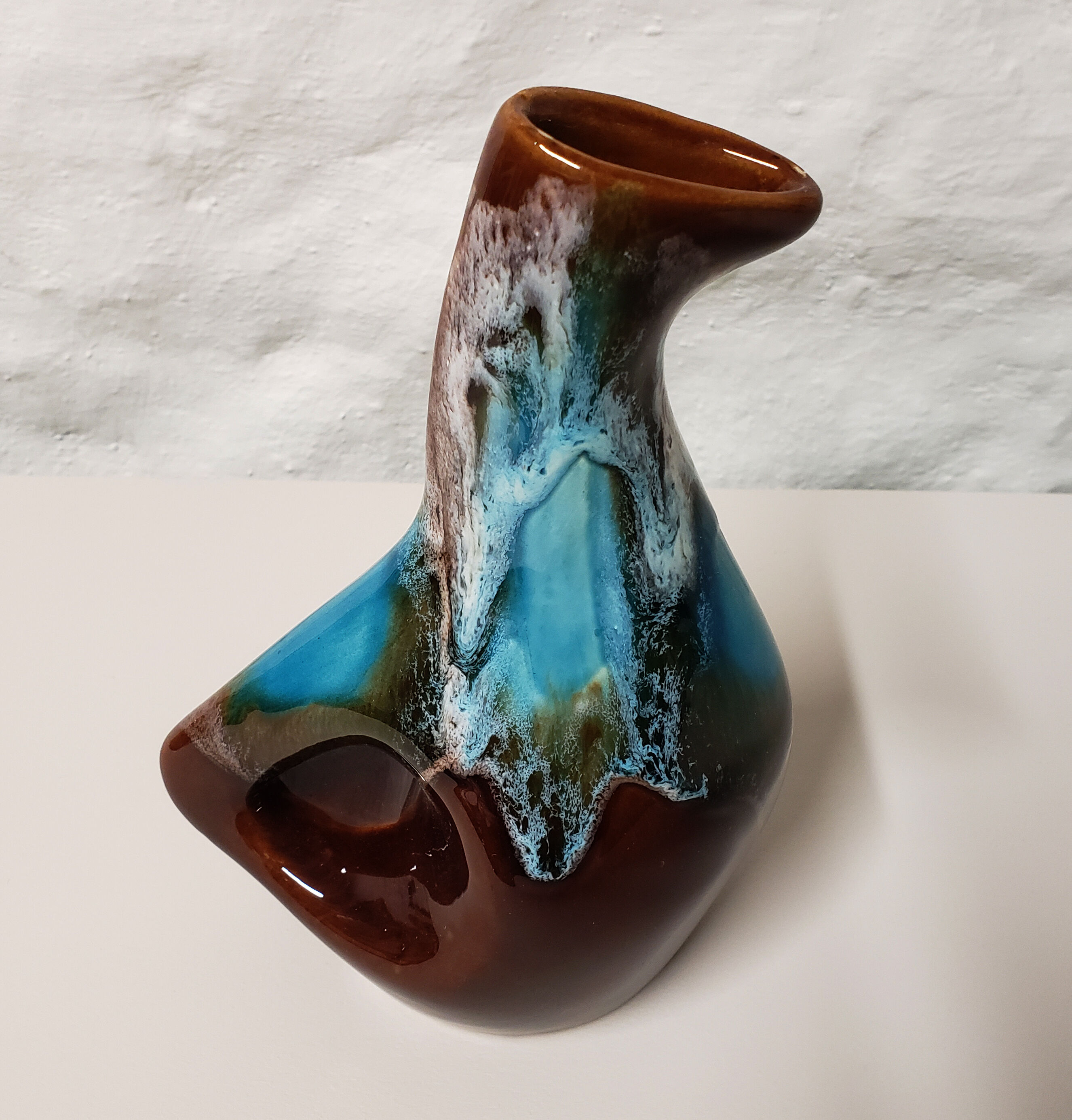 Zoomorphic sandstone vase