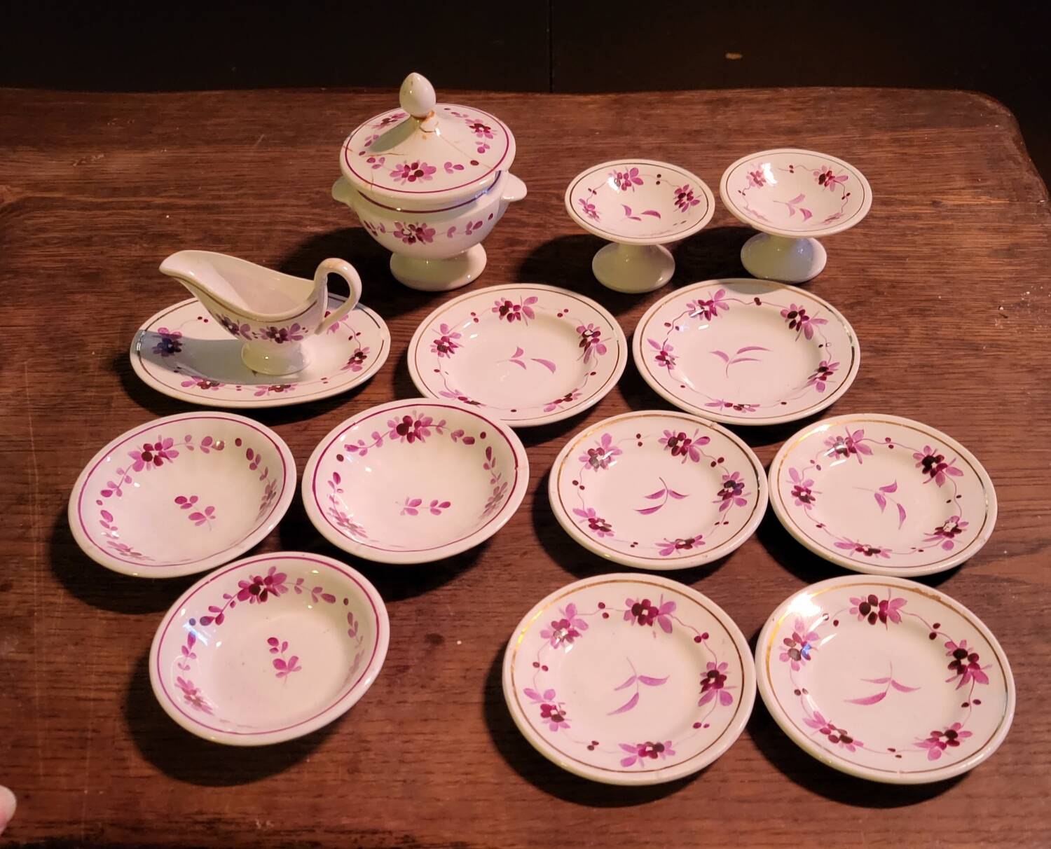 Old porcelain dinette