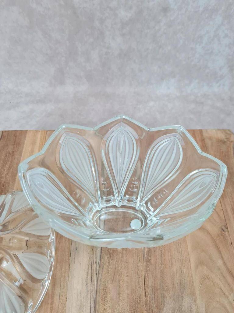 Vintage frosted glass bonbonnière – floral decoration