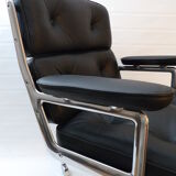 Charles Eames "Time Life" office chair edited by Herman Miller