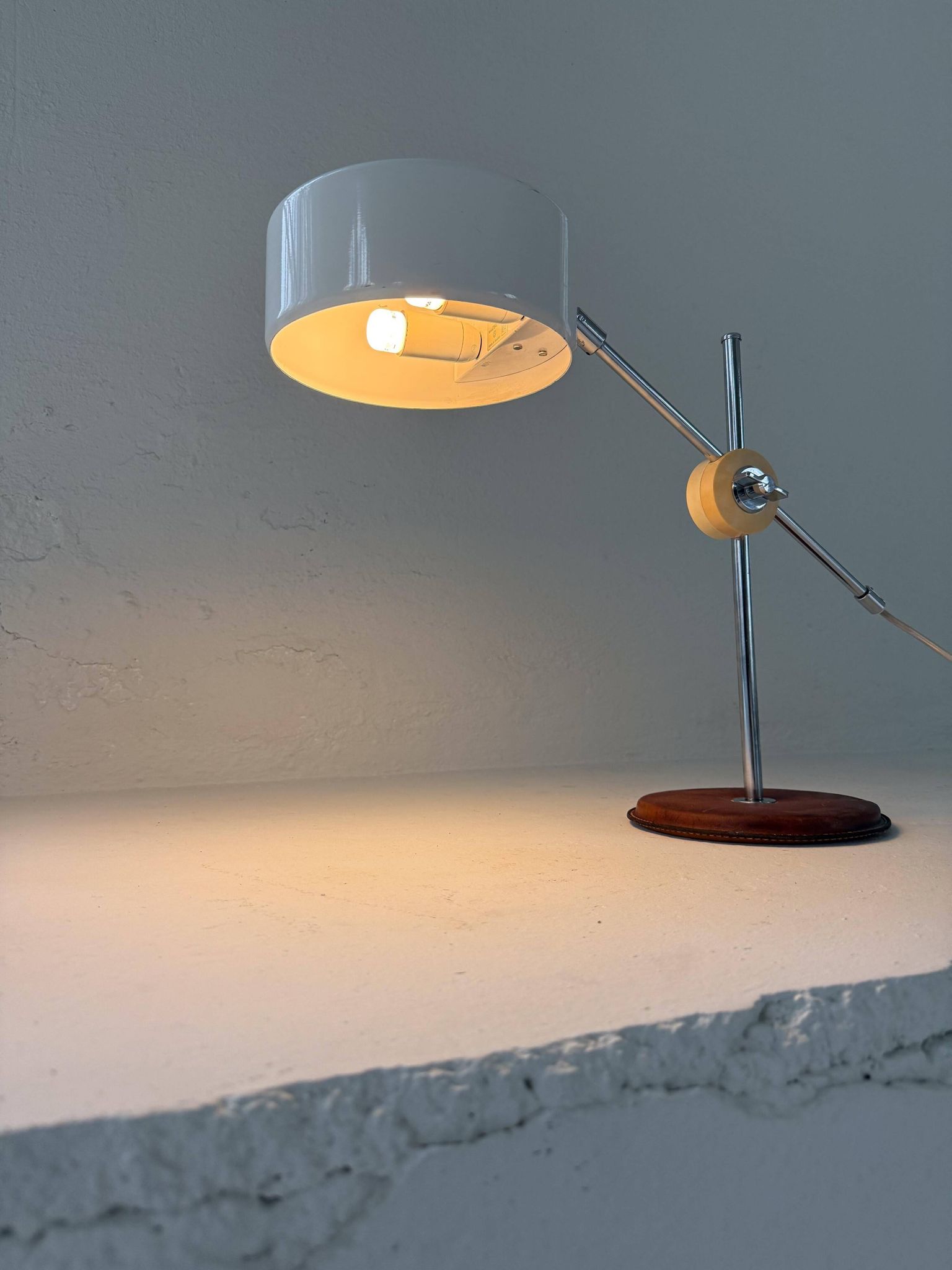 Vintage Midcentury desk lamp in brown leather and chrome Atelje Lyktan, Sweden