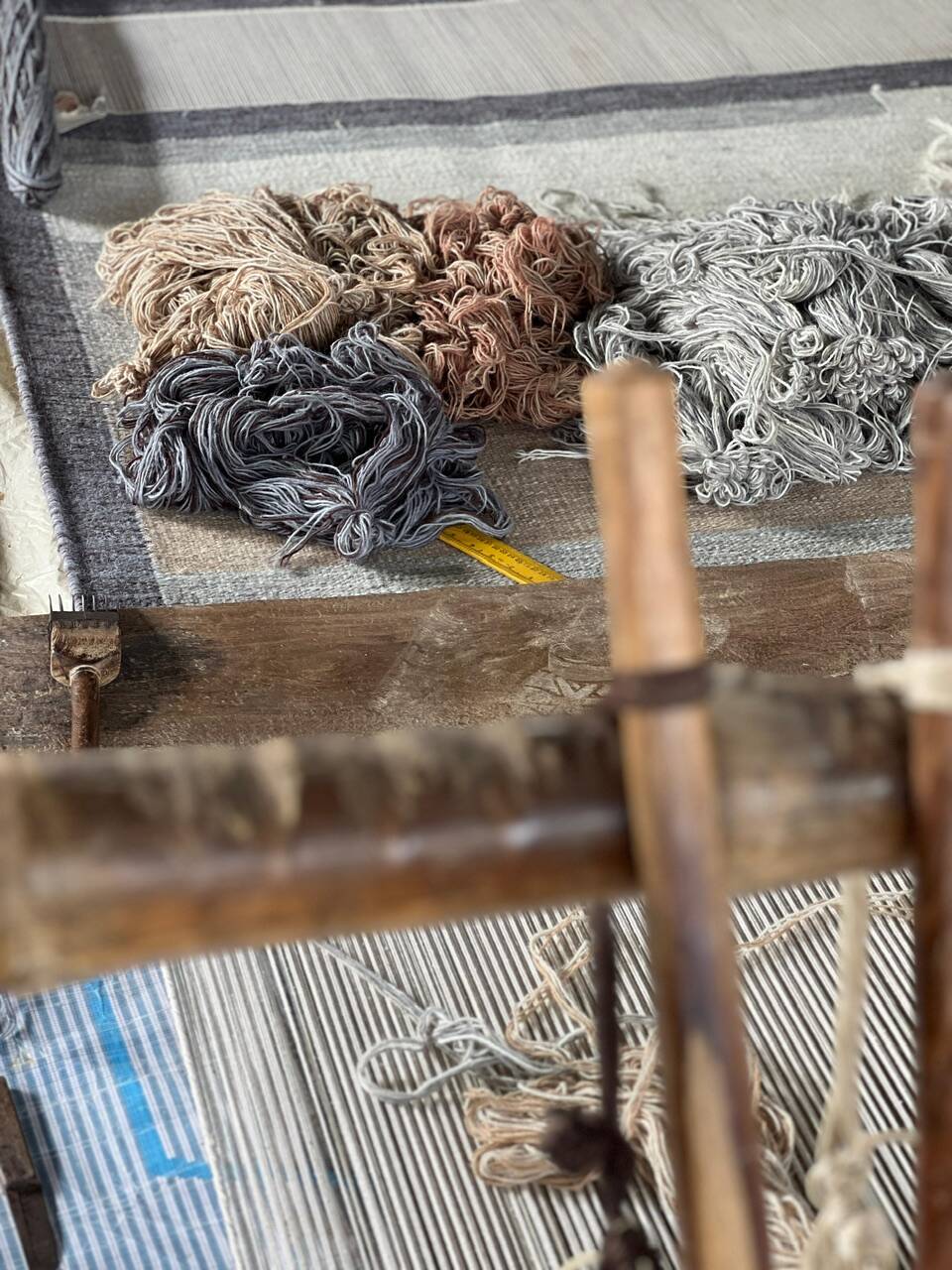 Handwoven wool rollakan rug design 'Wadden' reversible