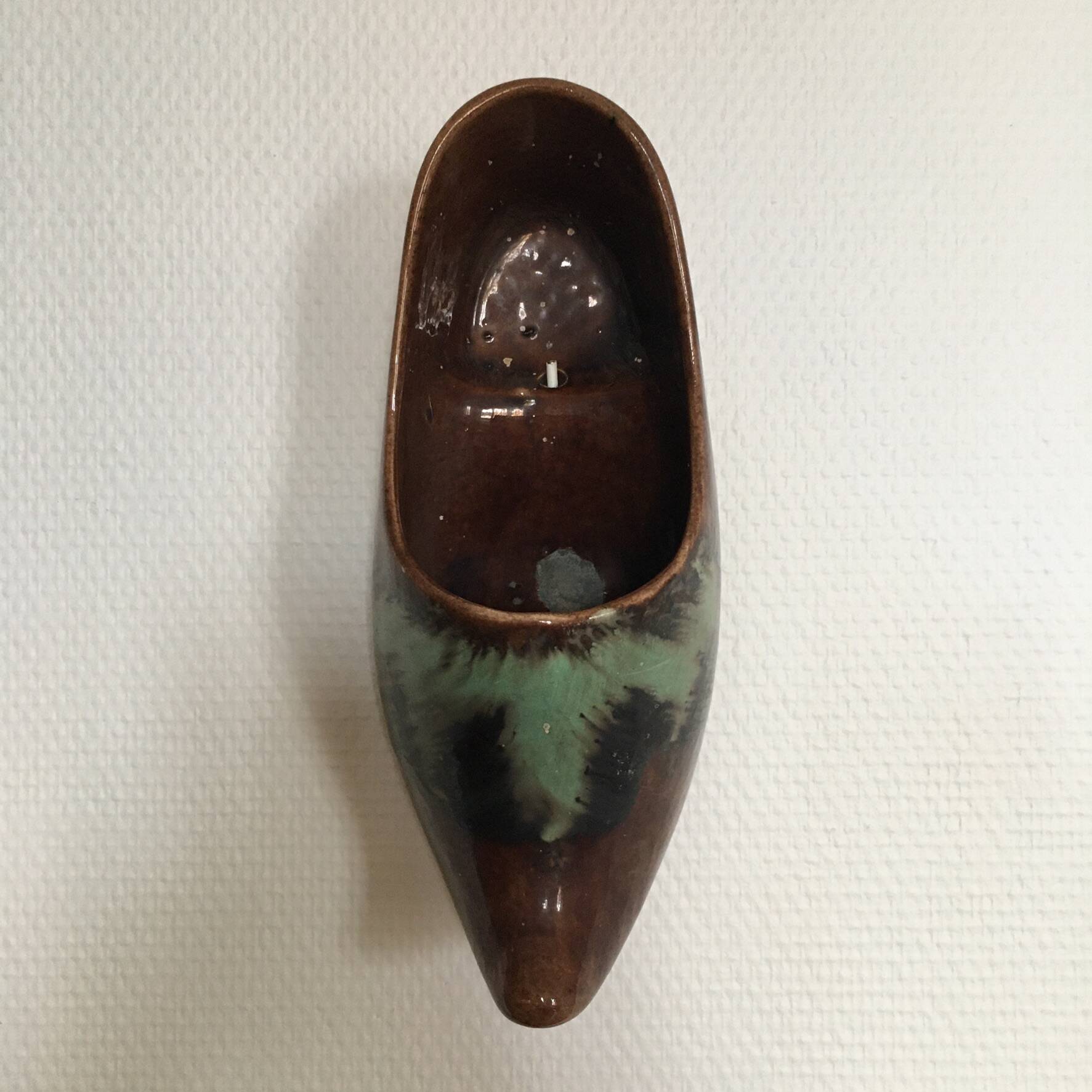 Ceramic wall planter