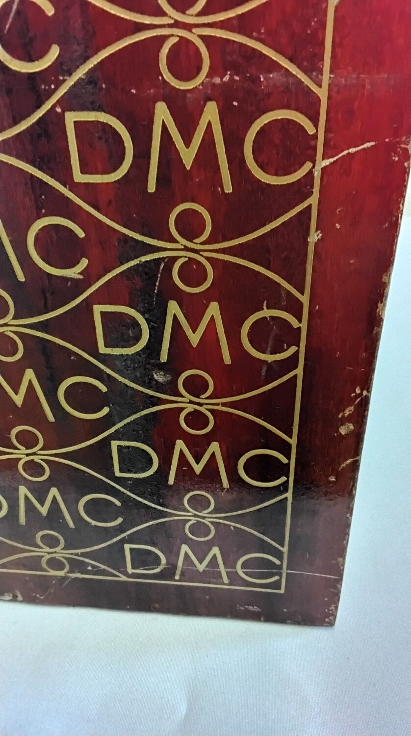 Coffret/ petite commode de mercerie vintage de la marque DMC