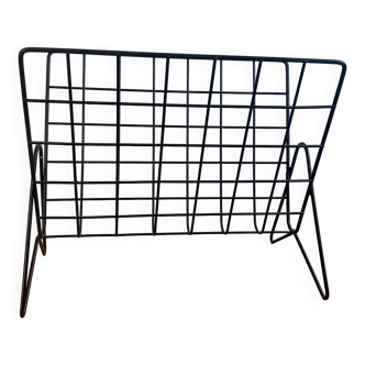 Vintage wired metal magazine rack