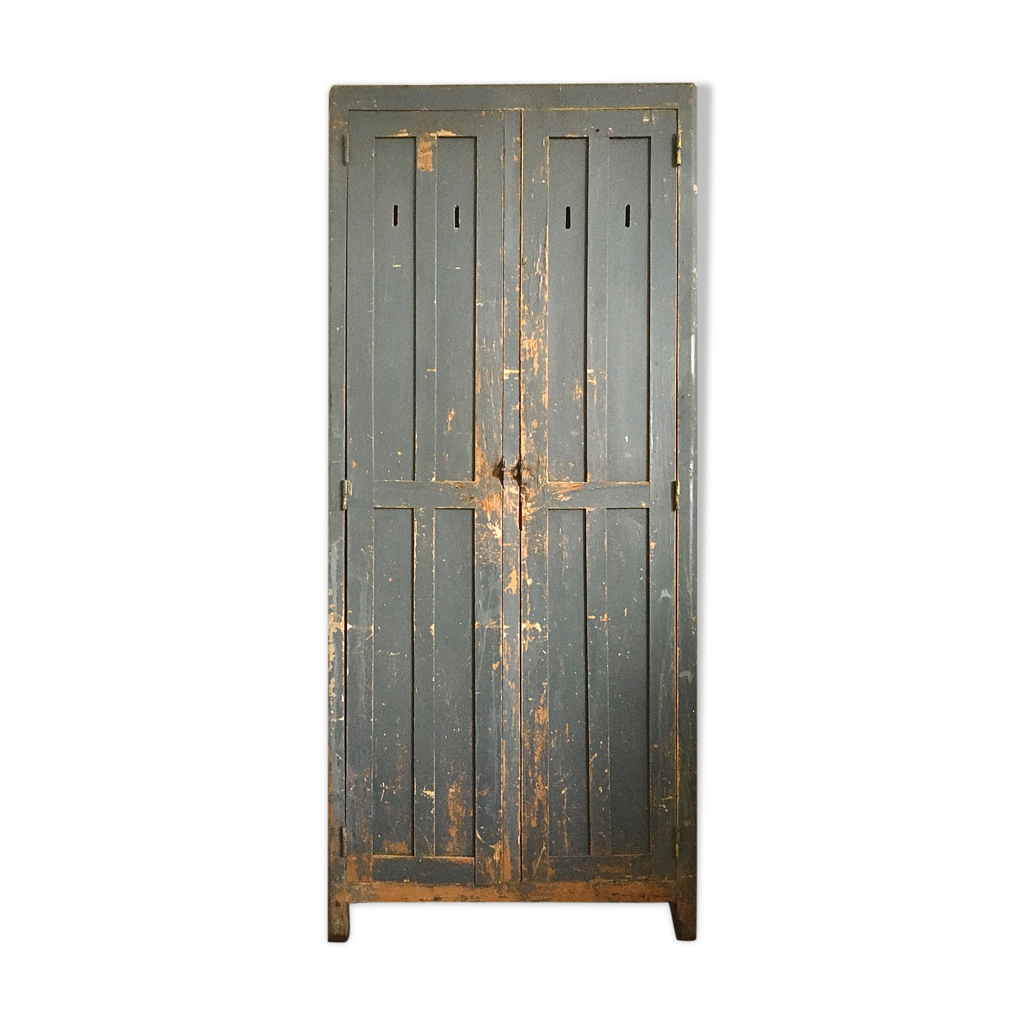 Old wooden cabinet 2 doors