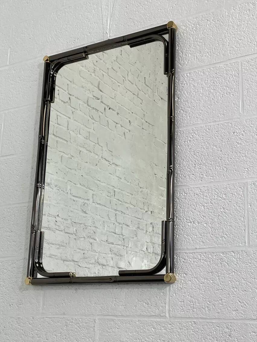 Rectangular mirror from the 70s-80s by Maison Bagues in brass and metal.