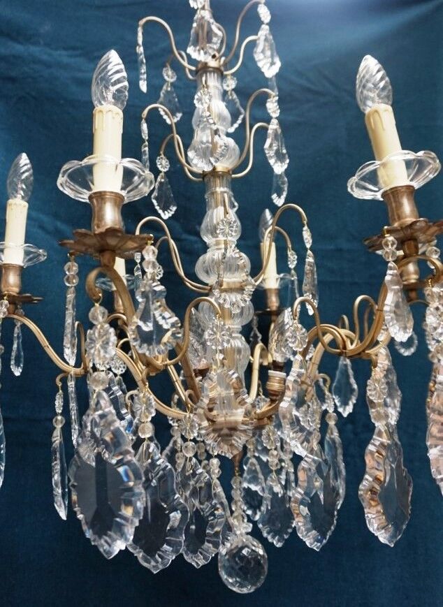 Chandelier, silver bronze, Louis XV style crystal.
