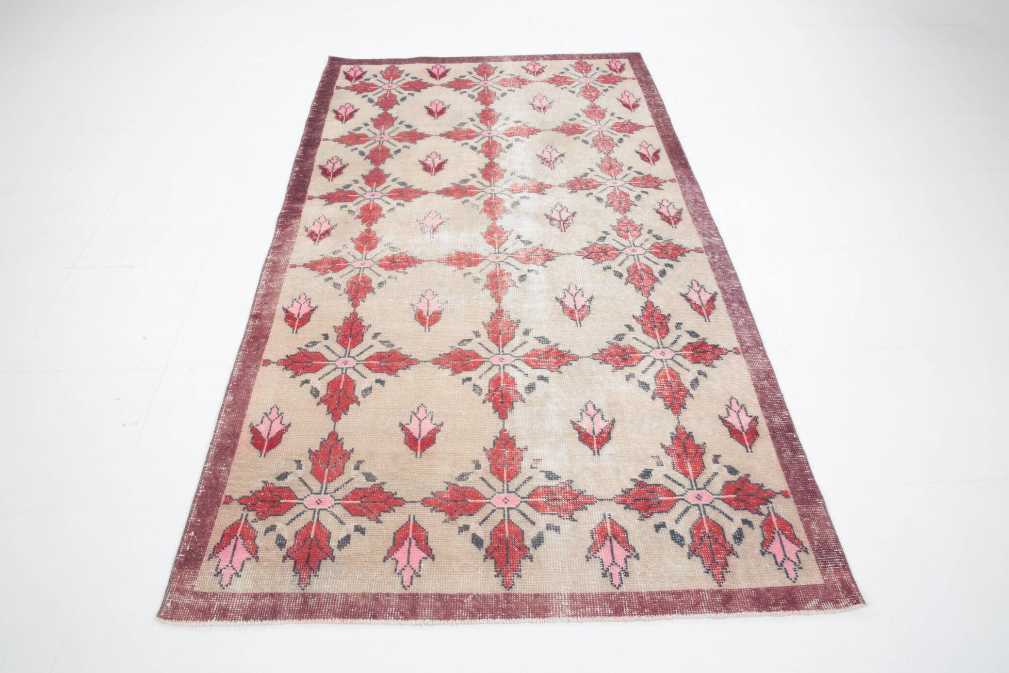 4x8 Star Pattern Burgundy Turkish Vintage Rug, 140x237Cm