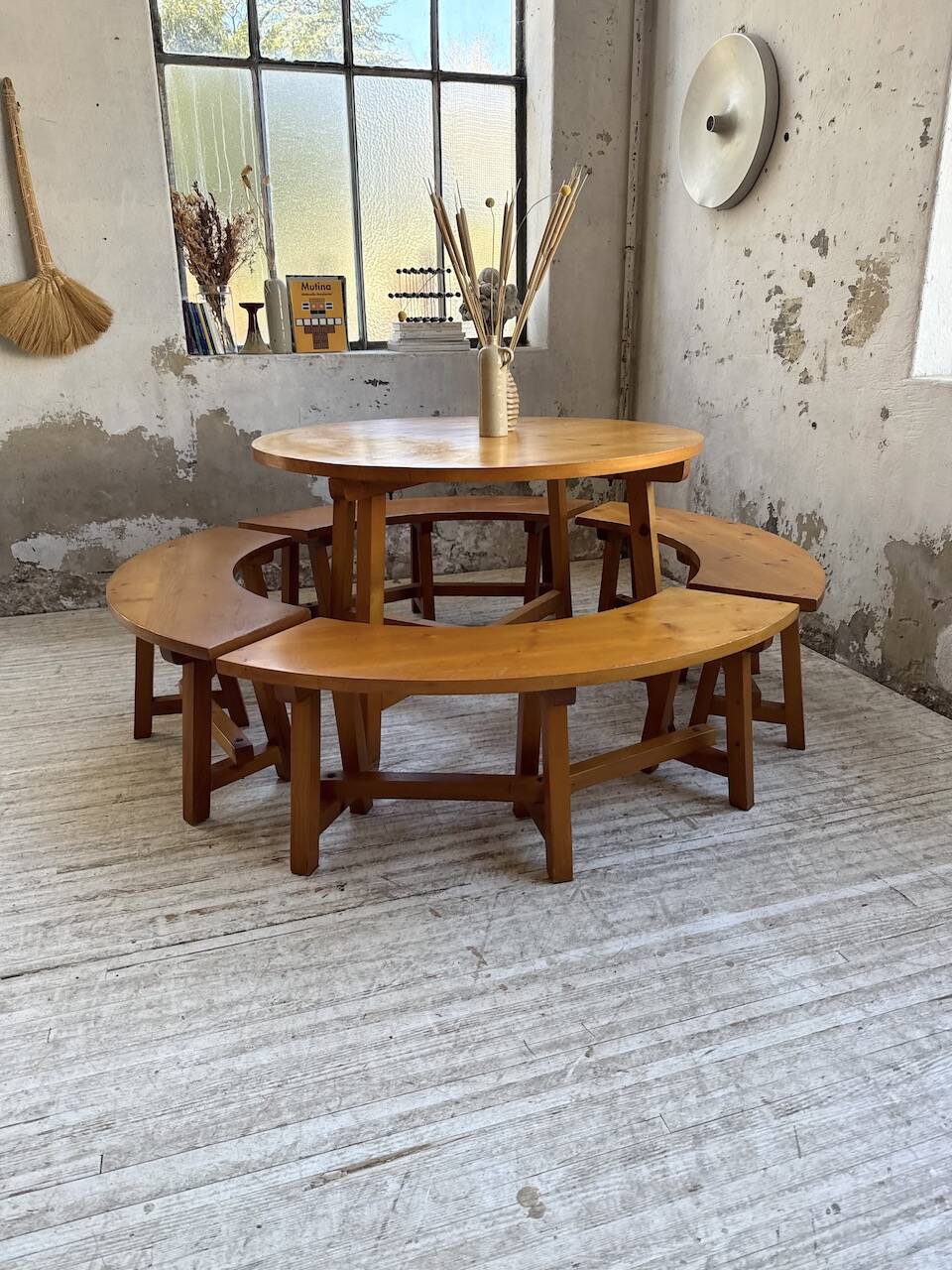 Set of round table and 4 rounded benches, 1950