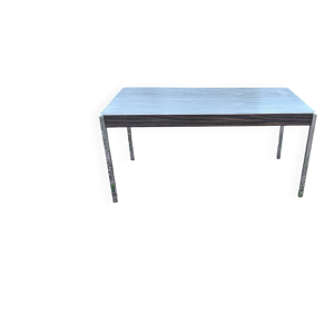 Table de bureau année