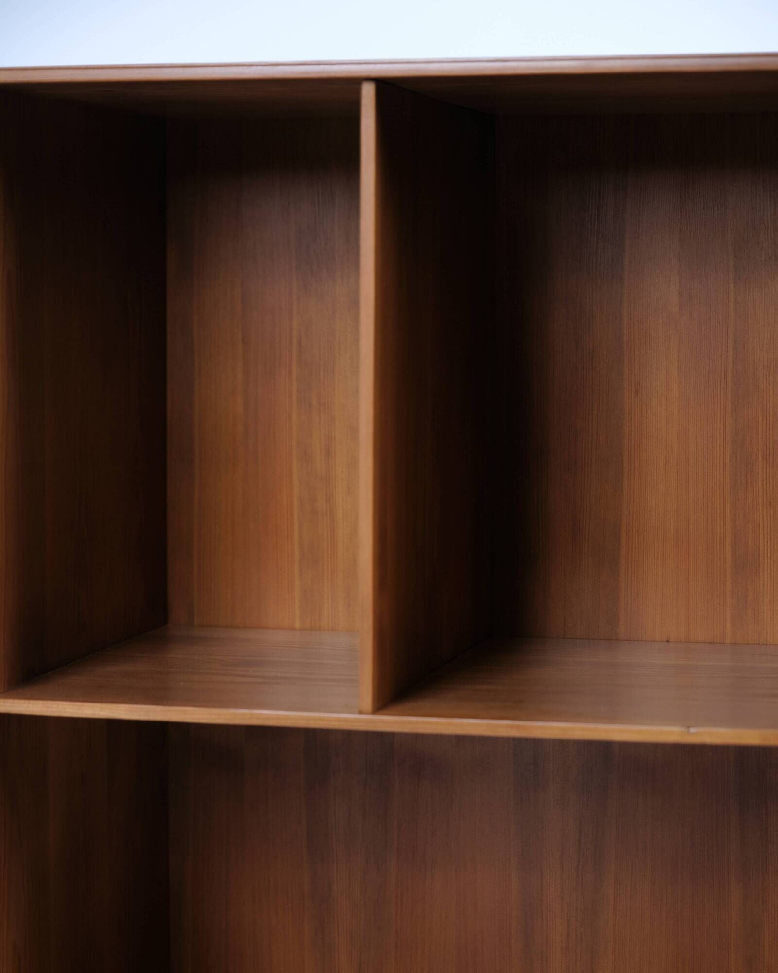 Bibliothèque - pin de l'Oregon - Mogens Koch - Rud. Rasmussen - années 1970