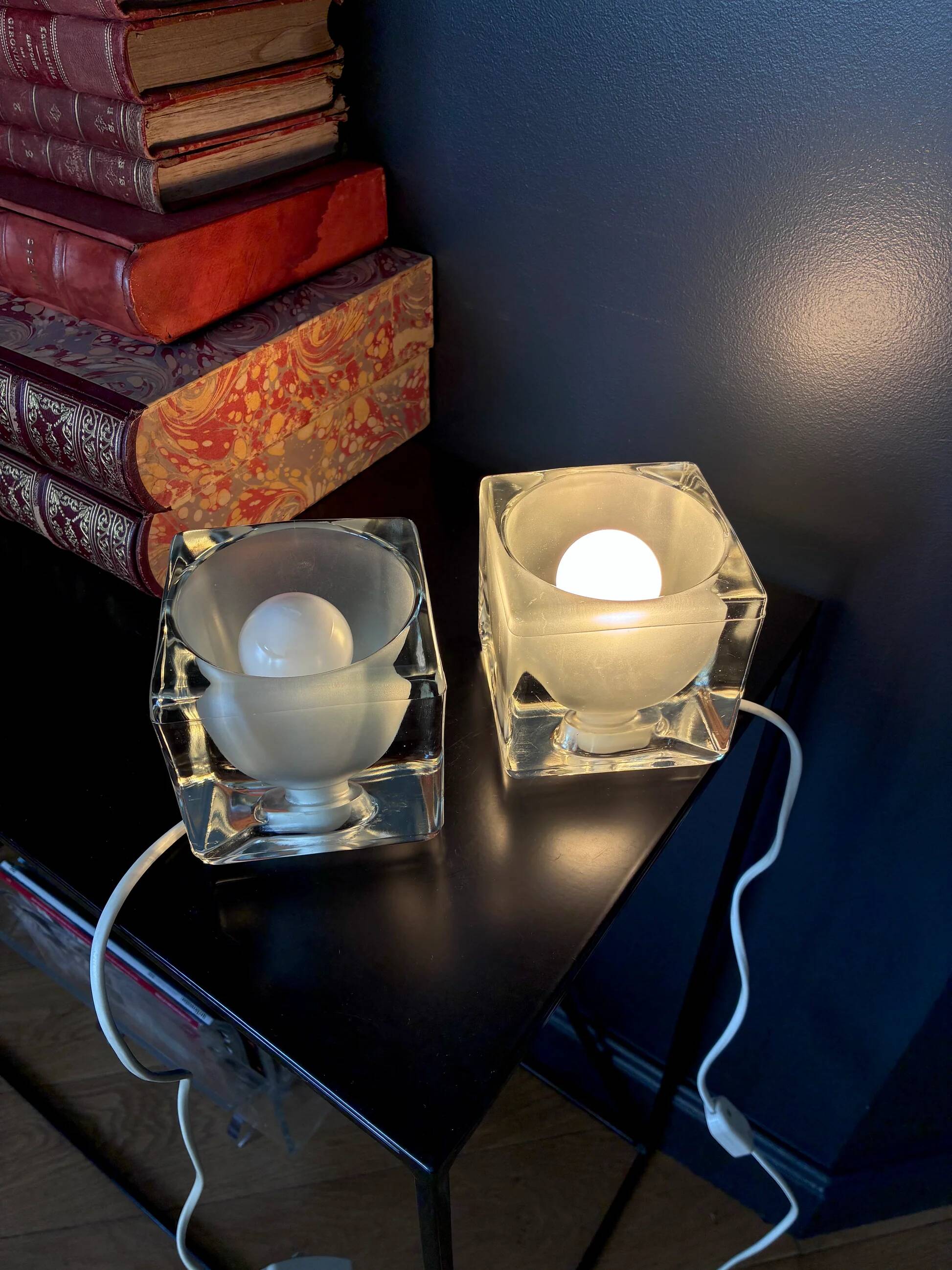 Pair of "Ice cube" glass lamps - 1970.