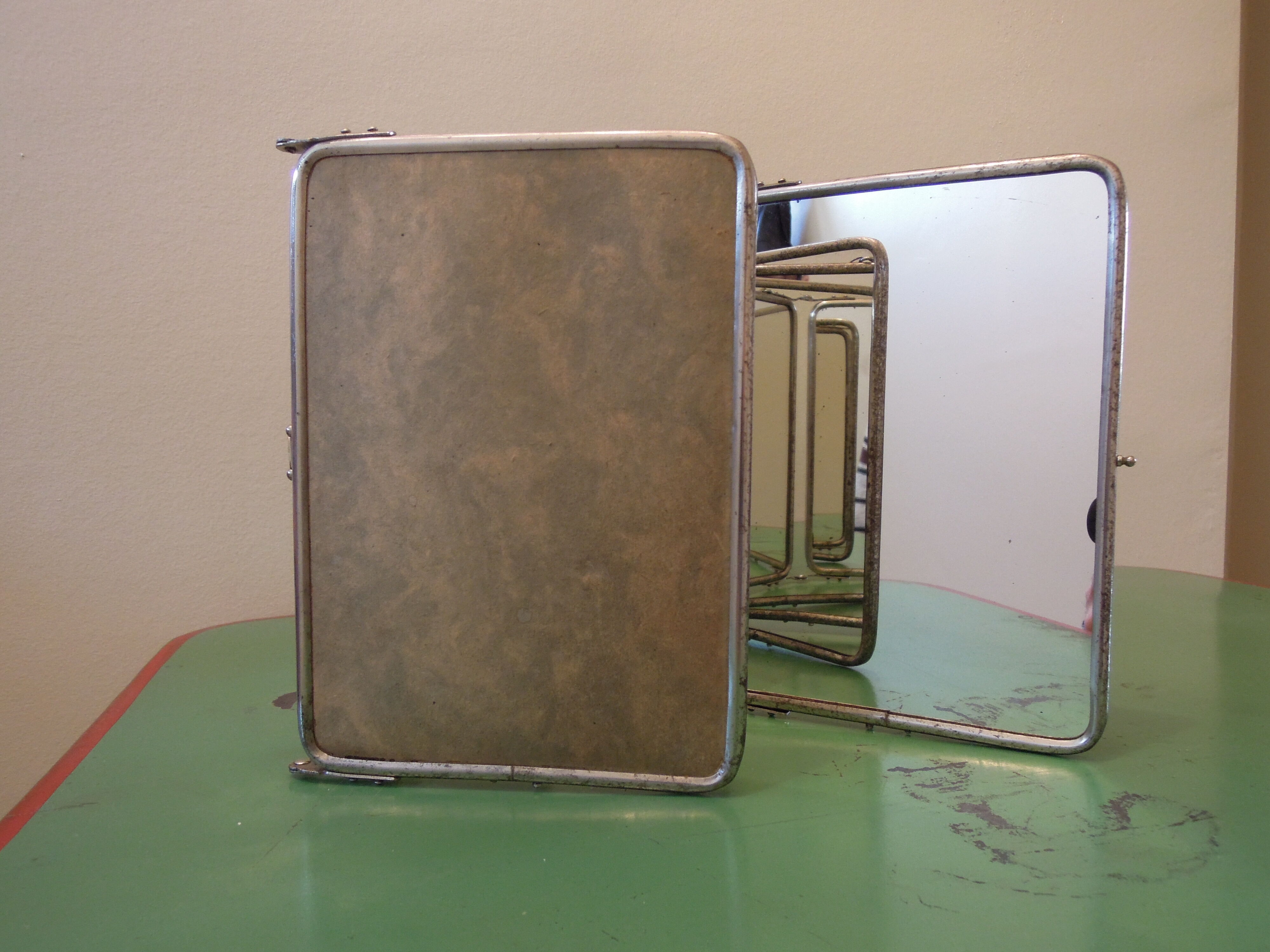 Mirror Barber triptych 22 x 46 cm