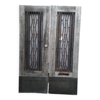 Portes doubles en bois antiques | Portes d'entrée en fer forgé et verre à bulles