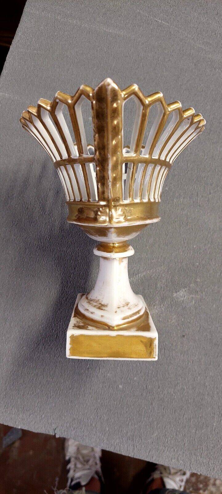 Porcelaine vieille Paris centre de table ajouré doré début XIXe siècle