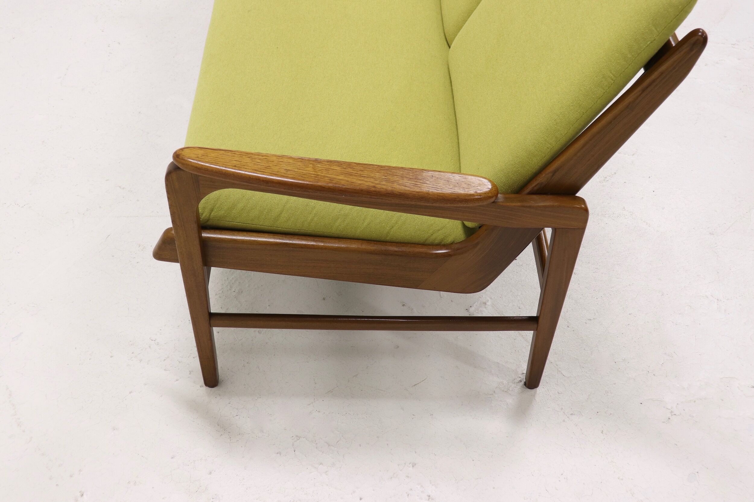 Sculptural teak sofa by Ster Gelderland 1960