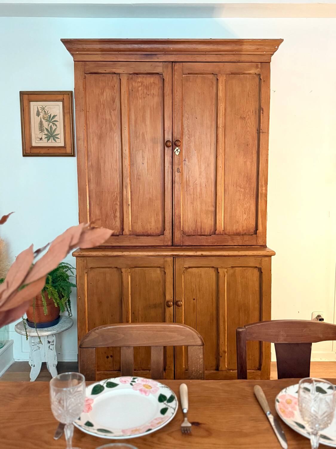 Parisian sideboard in solid wood