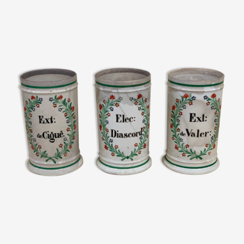 Pharmacy pots late 19th