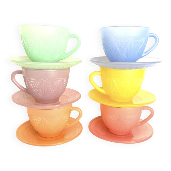 Ensemble de tasses vintage