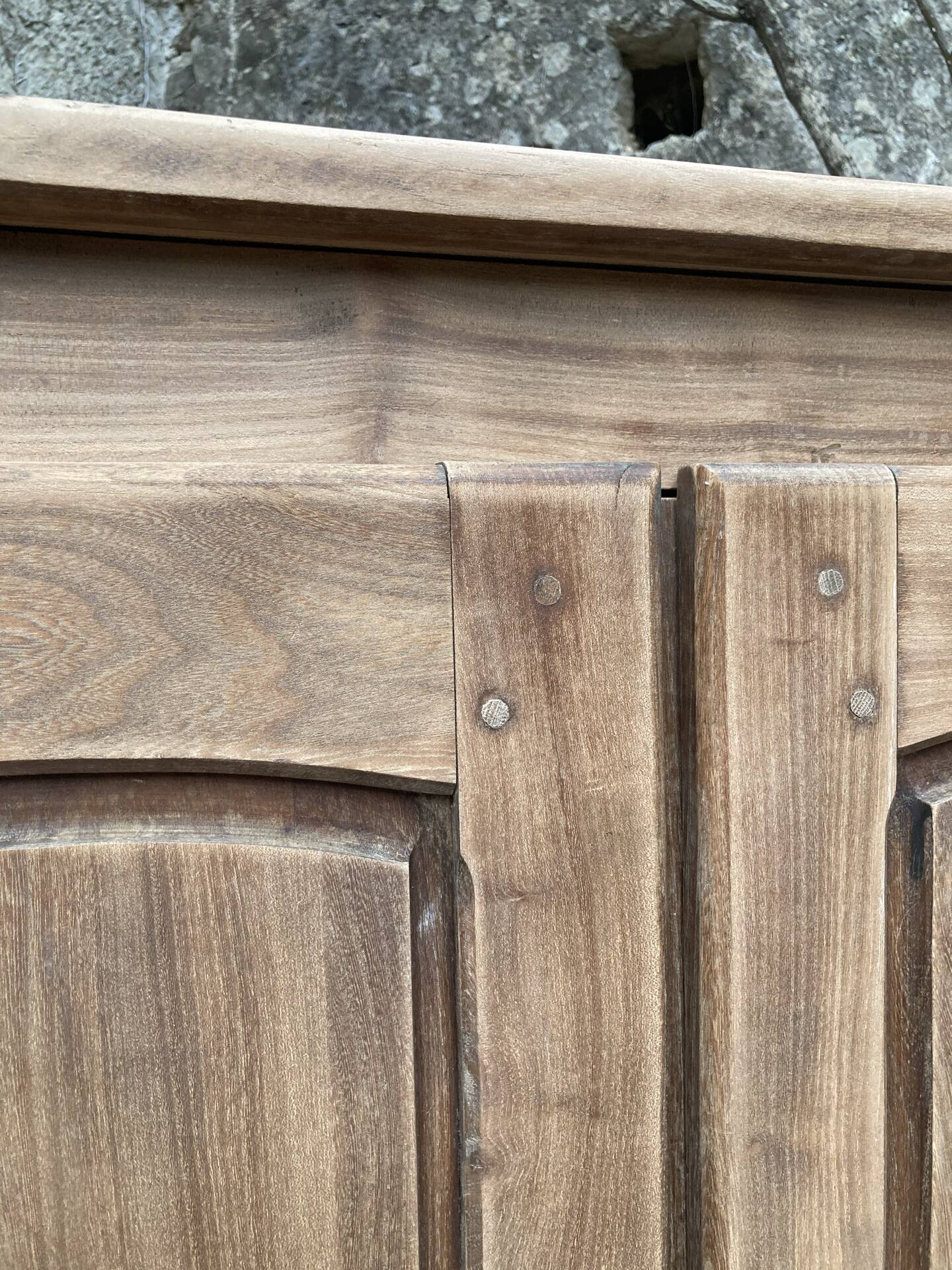 Petit buffet ancien en bois 