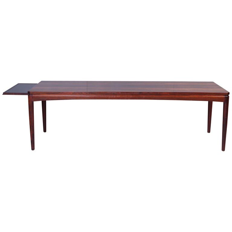 Mid-century Scandinavian coffee table in 1950s rosewood