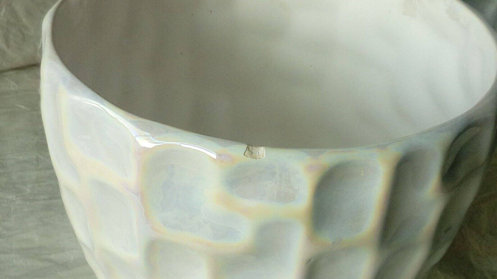Cache pot en faience effet nacre vintage