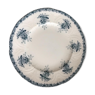 White and blue faience plate Saint Amand and Hamage