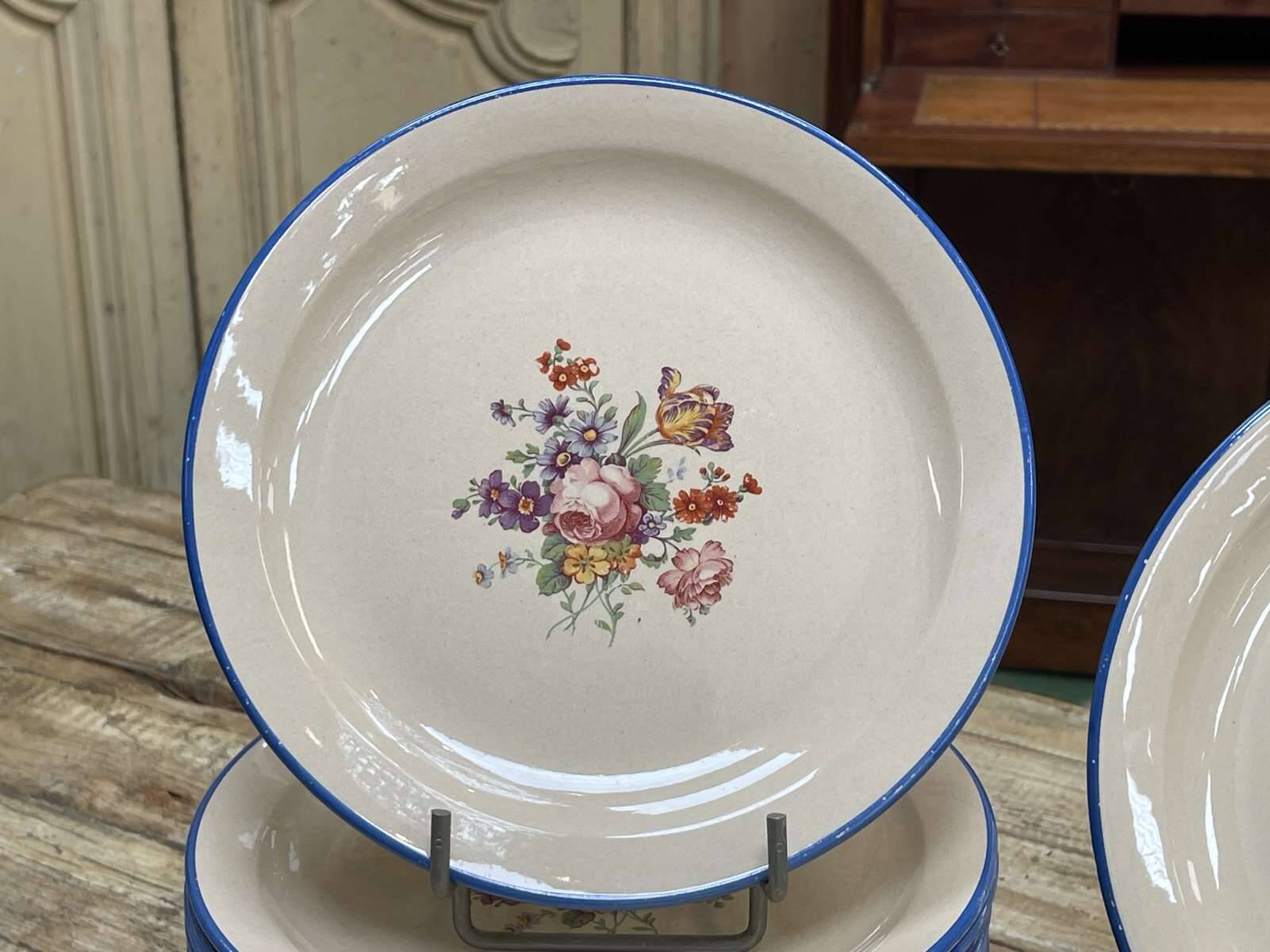 Salins Les Bains earthenware dinner service - 72 pieces