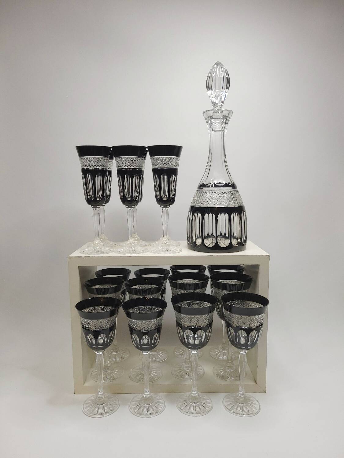 Service "Pénombre" in black and clear crystal – Crystal of Paris