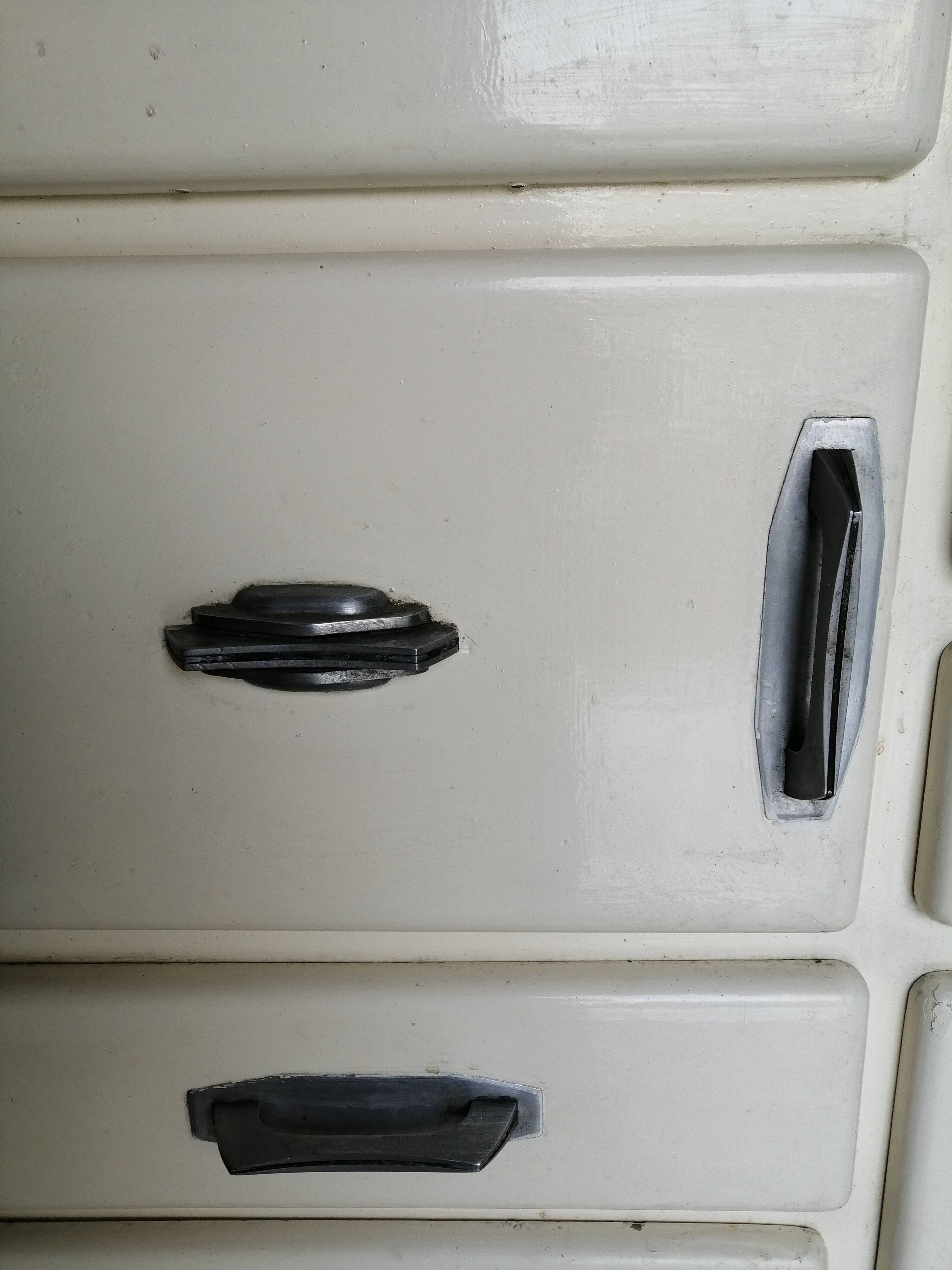 Mado 50s style buffet