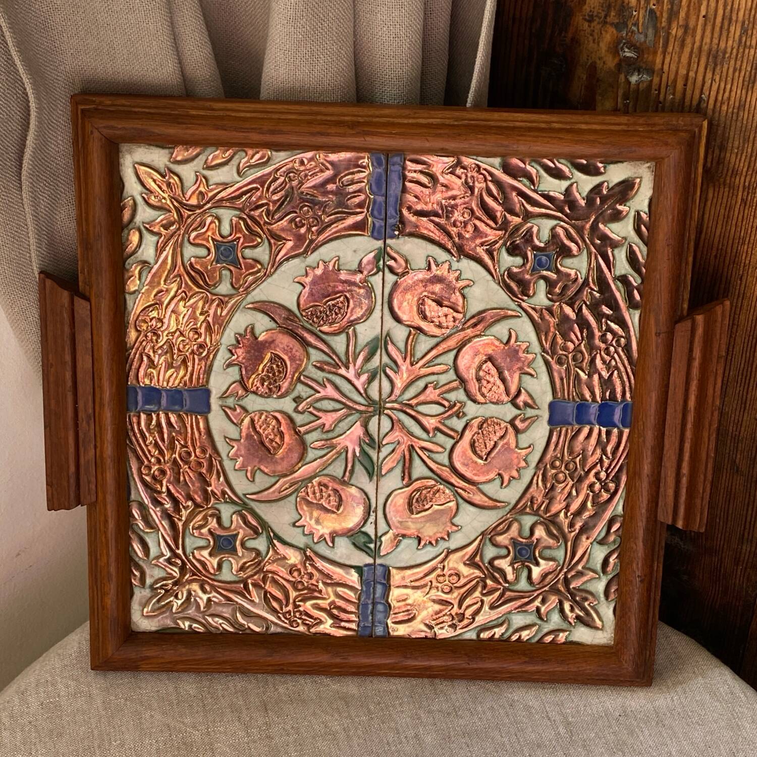 Plateau espagnole antique en céramique et bois