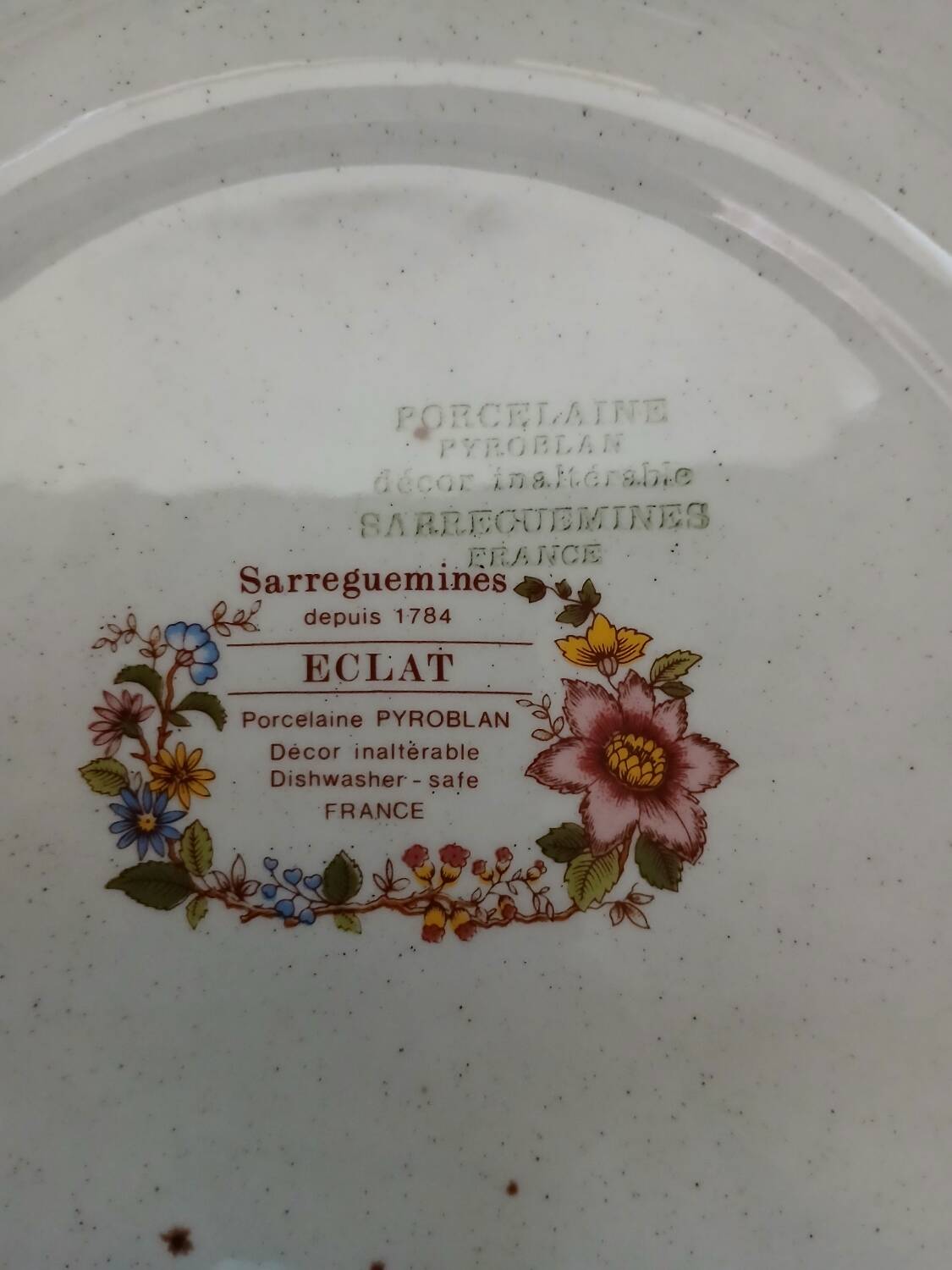 4 antique Sarreguemines plates, "Eclat" pattern