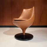 Polaris chair, design by Pierre Guariche for Meurop.