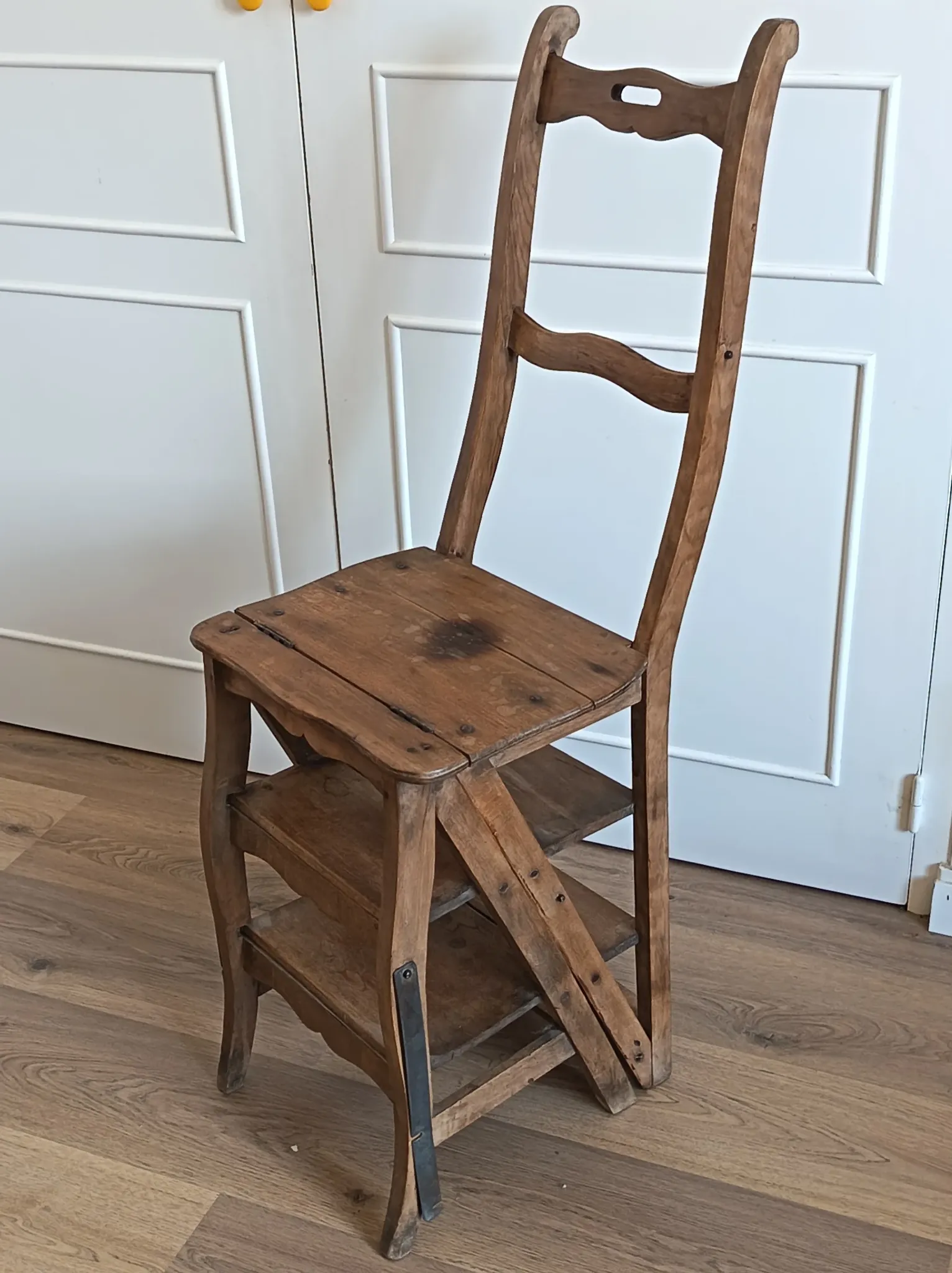 Folding step stool with 6 steps