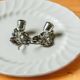 Set of a salt shaker and a pepper shaker in silver-plated metal, ENPS, England.