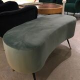 Bench in Velvet bean