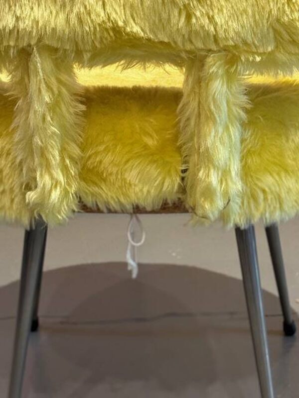 Chaise moumoute Pelfran