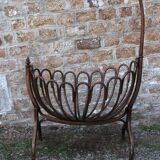 Berceau ancien en rotin cintré – modèle fleur – avec flèche pour voile