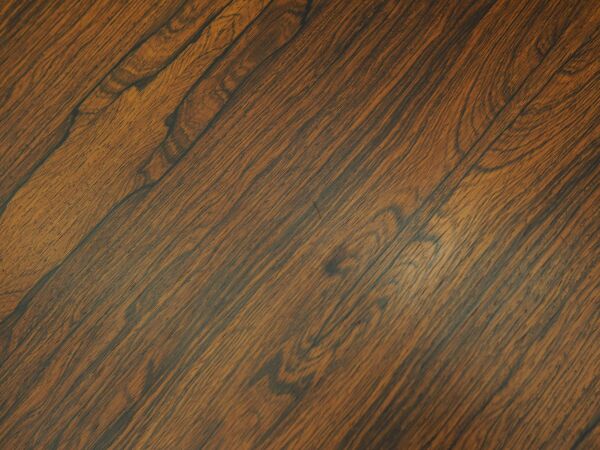 Meuble bas en palissandre, design danois, années 1970, production : Danemark