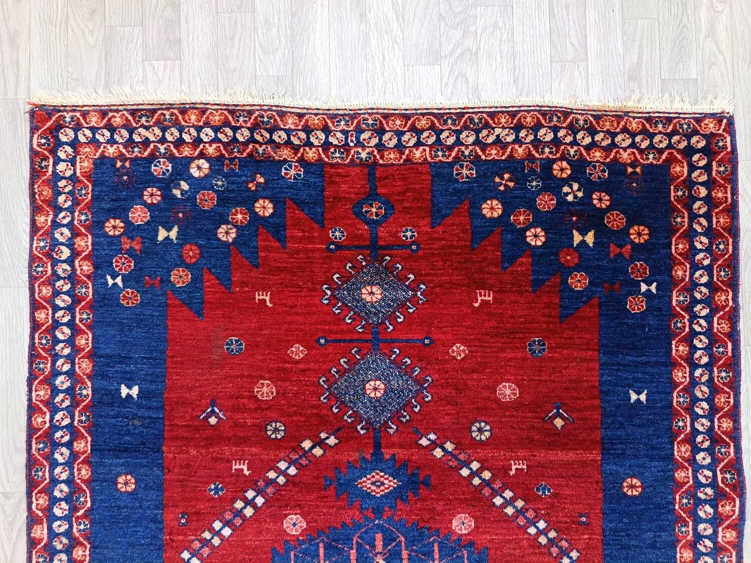 Handmade Persian Sirdjan rug