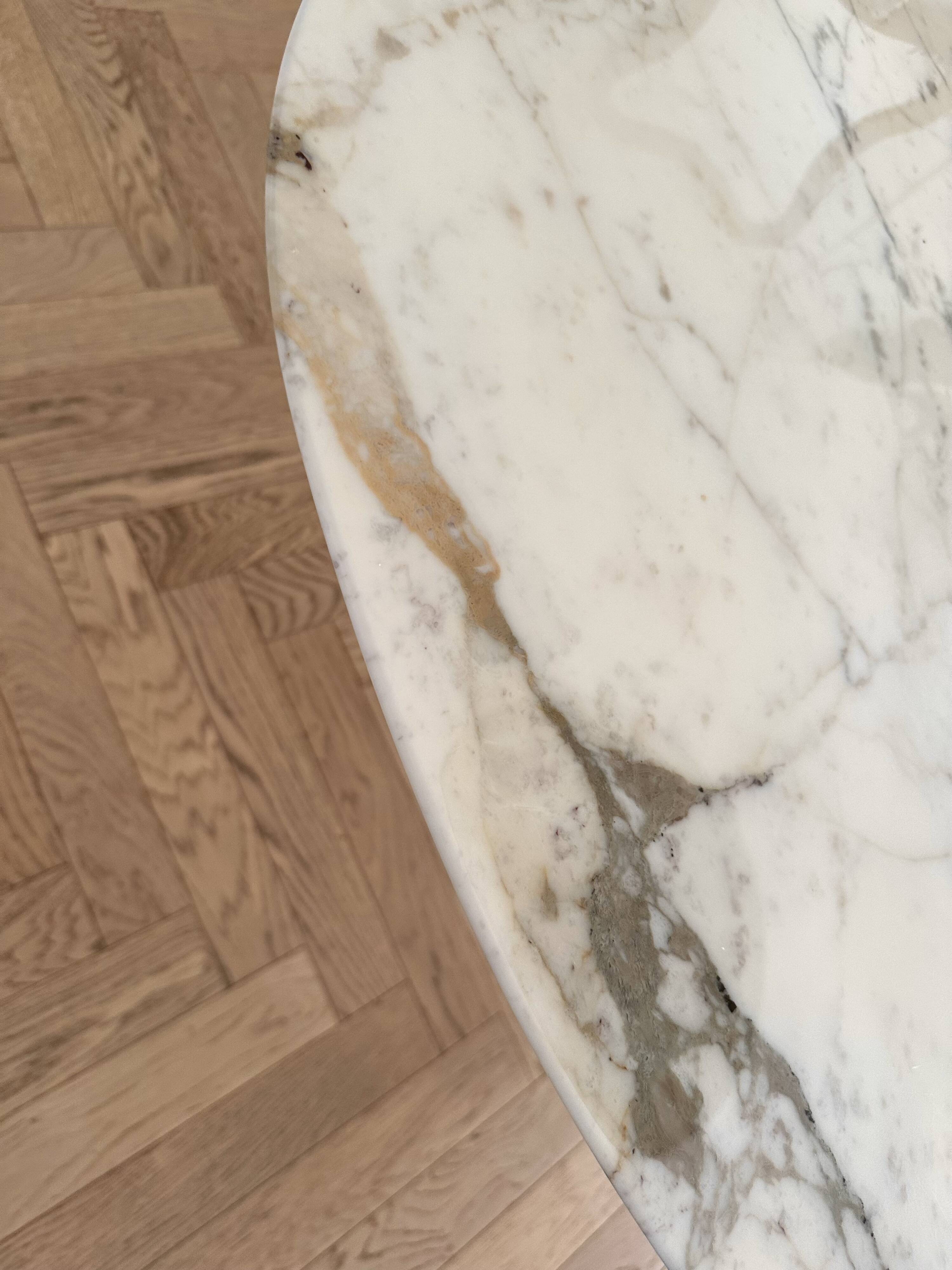 Oval Knoll Saarinen table, Calacatta marble, 198cm, year 2022, tulip.