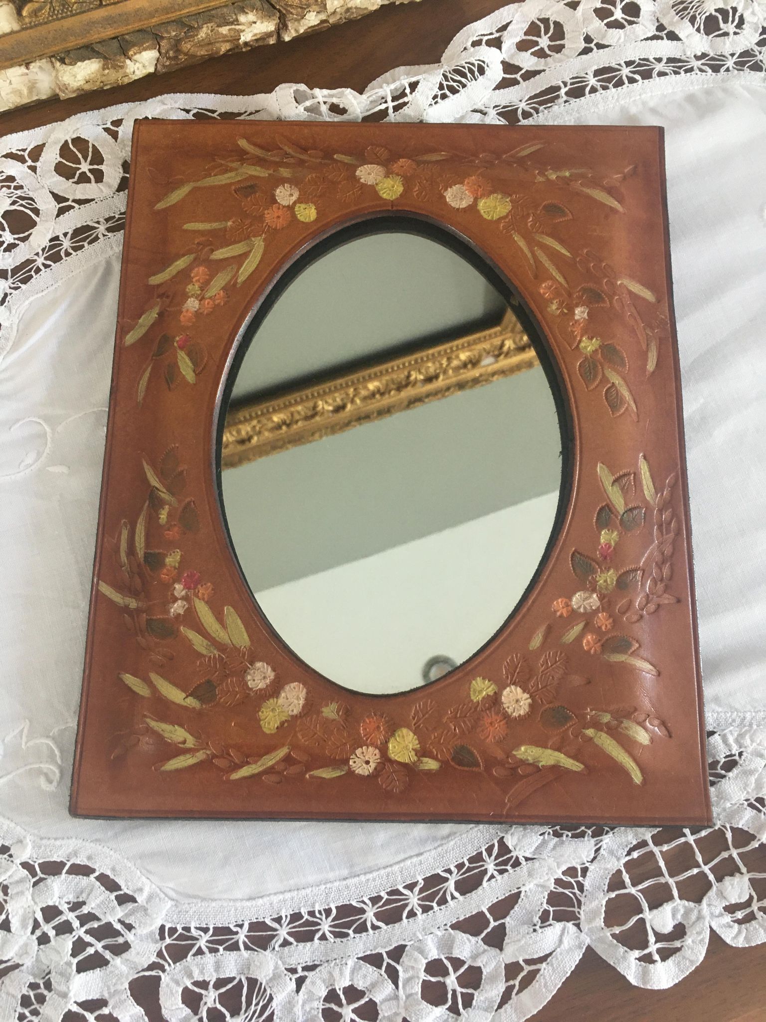 Vintage mirror all in leather 25x20cm